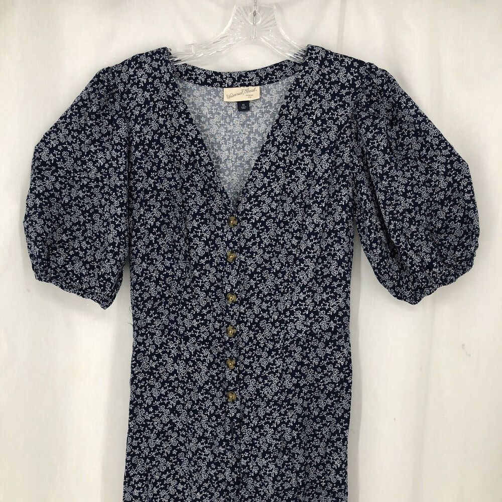 Universal Thread Jumpsuit Romper Blue White Floral Short Sleeve Wide Leg XS